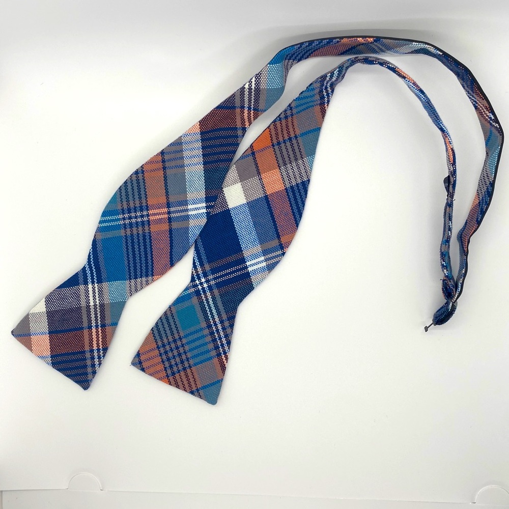 The Tie Bar Hand Made Bow Tie